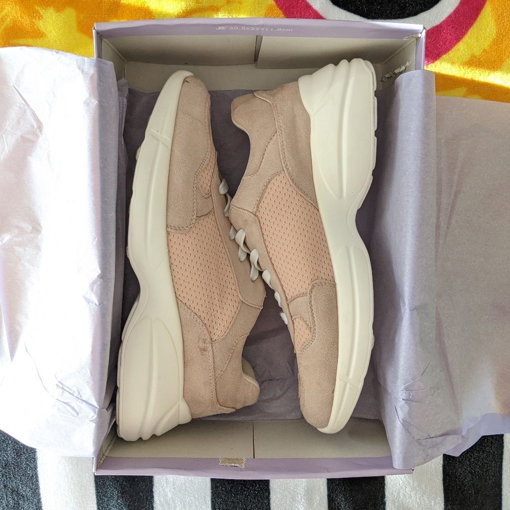 Madden girl burrel sneakers